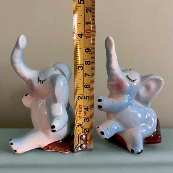 Vintage Blue Elephants Salt & Pepper - Picture 10 of 10